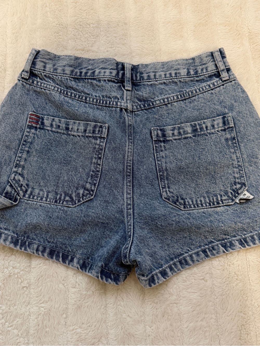 BDG Vintage-Inspired High-Rise Denim Shorts in Light Blue Wash